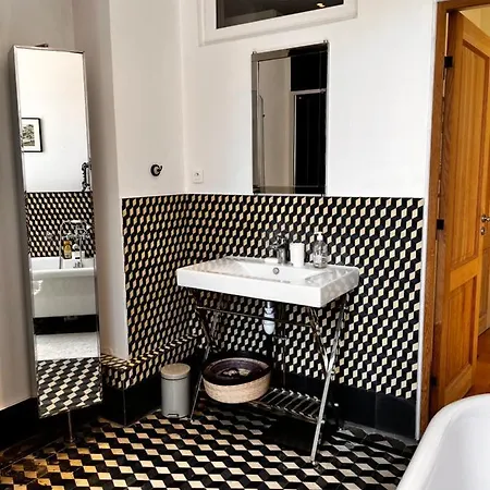 Appartement Bruyère Blanche Paris *